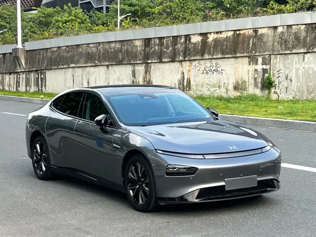 Xpeng P7 — Фото автомобиля 2