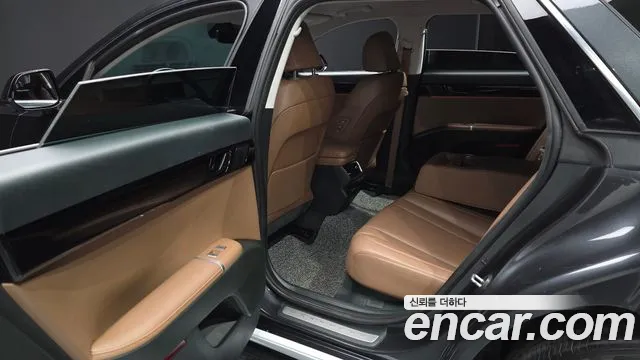 Hyundai Grandeur GN7 — Фото автомобиля 16