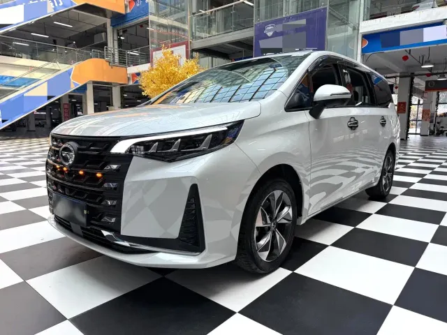Фотография автомобиля — GAC Trumpchi M6