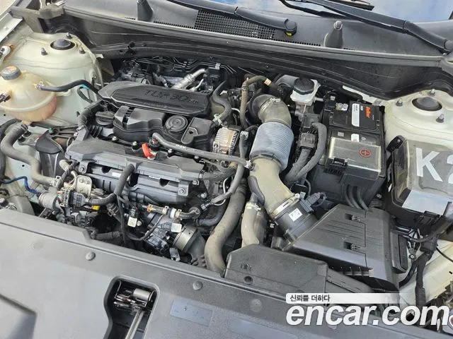 Kia Sportage Sportage 5-е поколение Бензин 1.6 турбо 2WD — Фото автомобиля 17