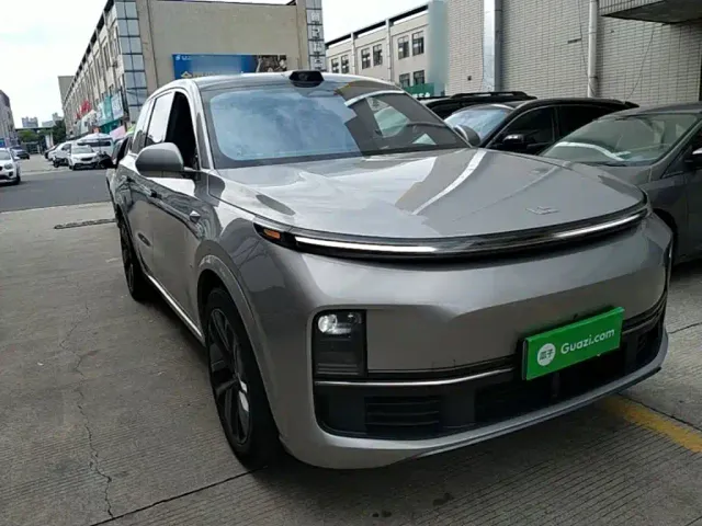 Li Auto L9 — Фото автомобиля 3