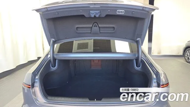 Hyundai Grandeur GN7 — Фото автомобиля 20