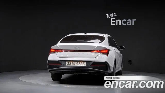 Hyundai AVANTE Новый Avante (CN7) — Фото автомобиля 4