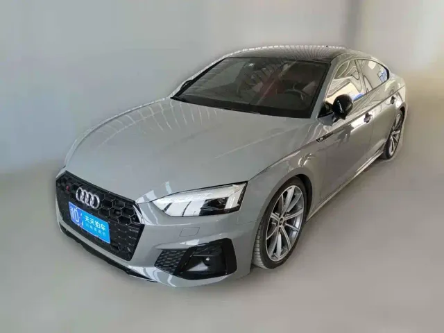 Фотография автомобиля — Audi S5