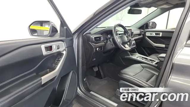 Ford Explorer 6th Gen — Фото автомобиля 10