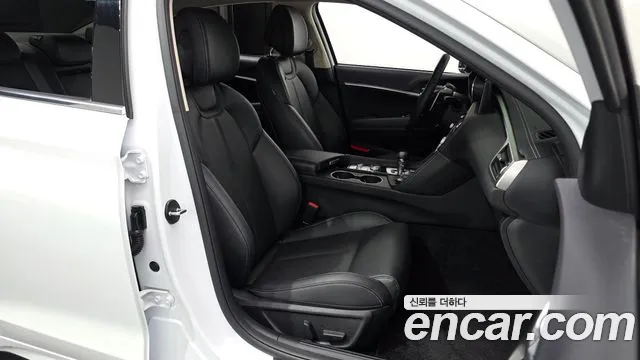 Genesis G70 Новый G70 Бензин 3.3T 4WD — Фото автомобиля 9