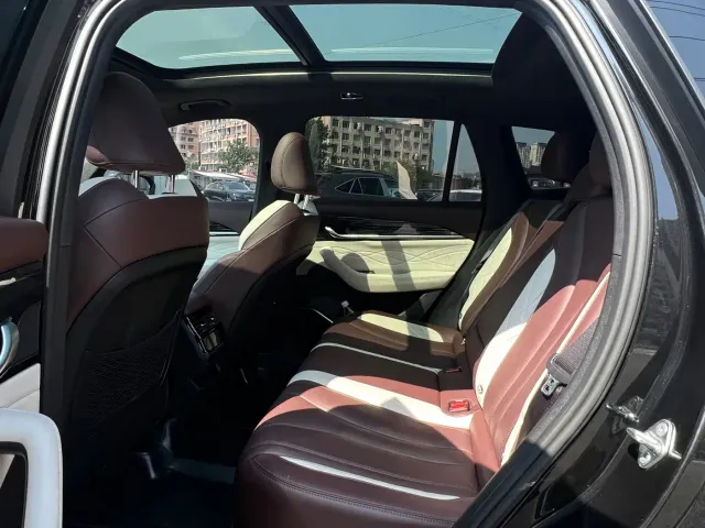 Geely Xingyue L — Фото автомобиля 26