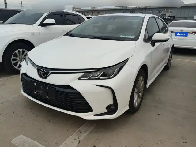 Фотография автомобиля — Toyota Corolla
