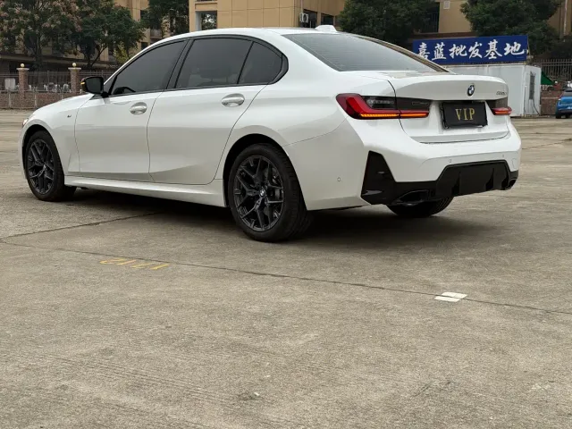 BMW 3 Series — Фото автомобиля 12