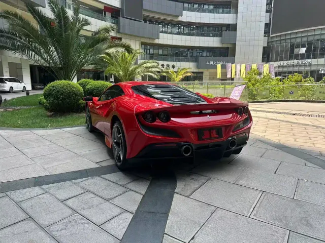 Ferrari F8 — Фото автомобиля 5