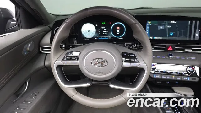 Hyundai AVANTE Avante (CN7) — Фото автомобиля 11