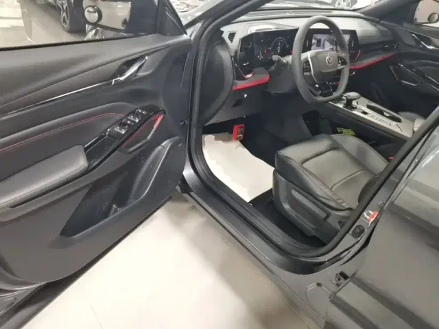 Changan X5 Plus — Фото автомобиля 15