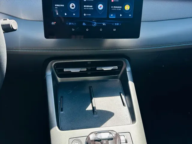 BYD Qin PLUS — Фото автомобиля 10