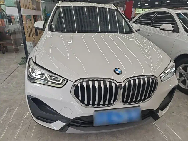 BMW X1 — Фото автомобиля 2