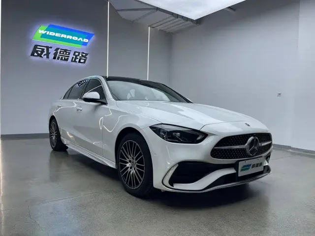 Mercedes-Benz C-Class — Фото автомобиля 4