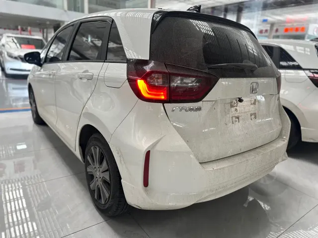 Honda Fit — Фото автомобиля 15