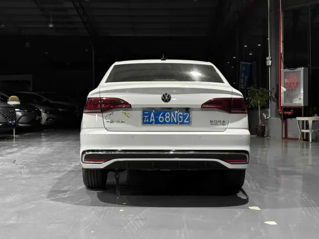 Volkswagen Bora — Фото автомобиля 24