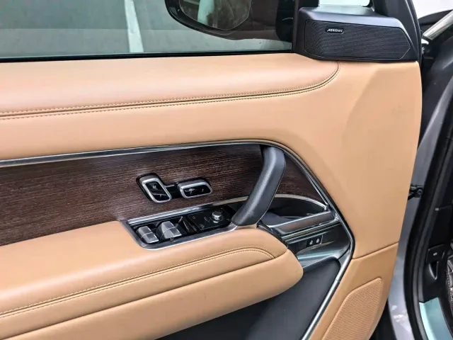 Land Rover Range Rover — Фото автомобиля 9