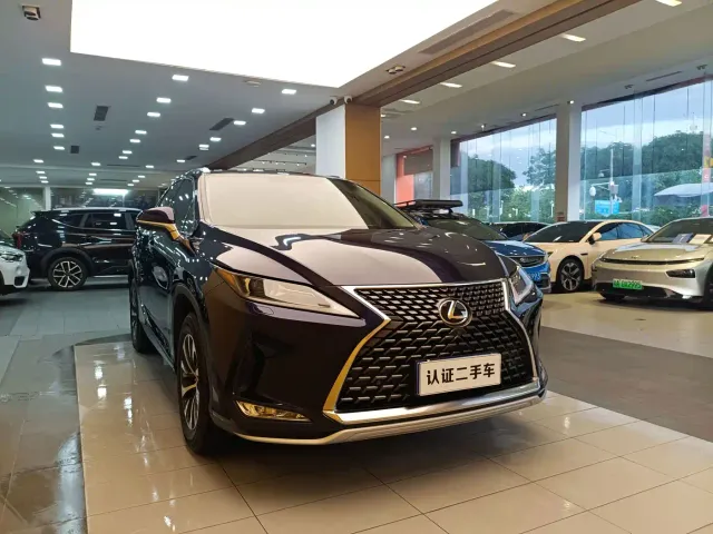 Lexus RX — Фото автомобиля 4