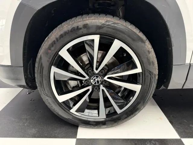 Volkswagen Tharu — Фото автомобиля 2