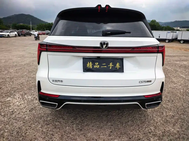 Changan CS75 Plus — Фото автомобиля 11