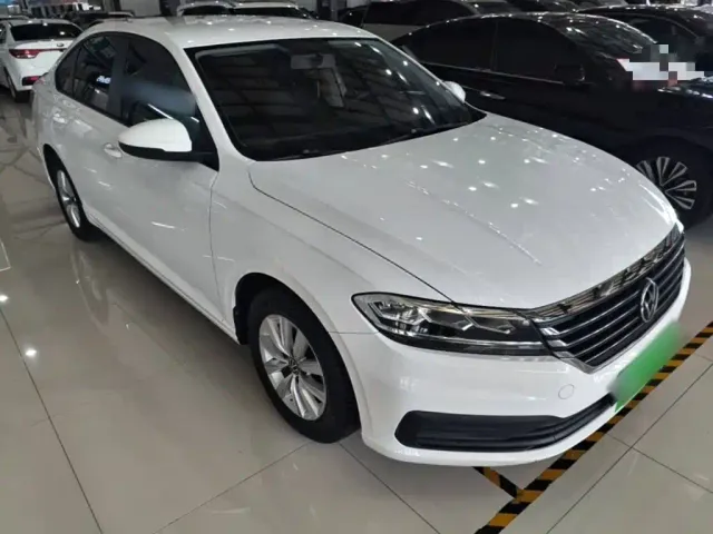 Volkswagen Lavida — Фото автомобиля 3