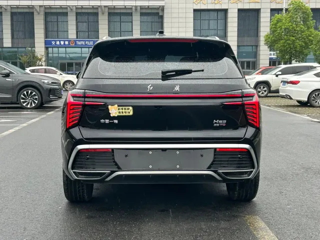 Hongqi HS3 — Фото автомобиля 14