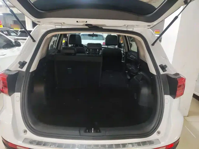 Changan CS75 — Фото автомобиля 18