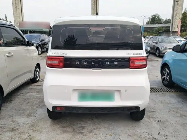 Wuling Hongguang Mini EV — Фото автомобиля 5