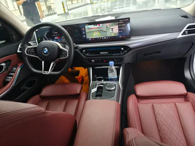 BMW 3 Series — Фото автомобиля 5