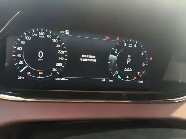 Land Rover Range Rover Evoque — Фото автомобиля 11