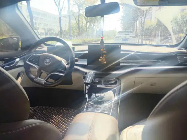 BYD Qin PLUS — Фото автомобиля 12