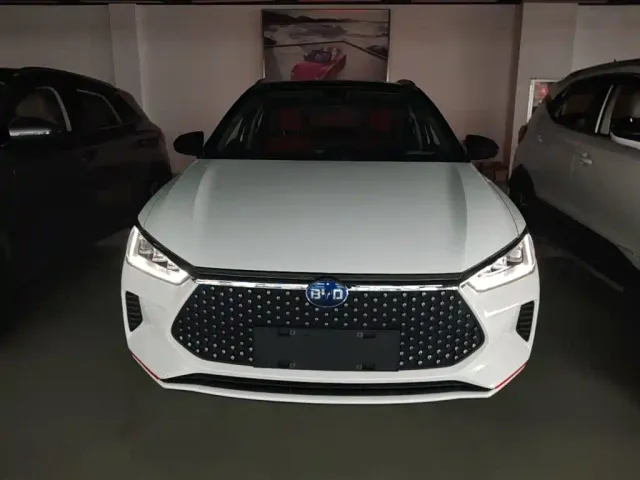 BYD BYD e2 2021 Premium Model — Фото автомобиля 2