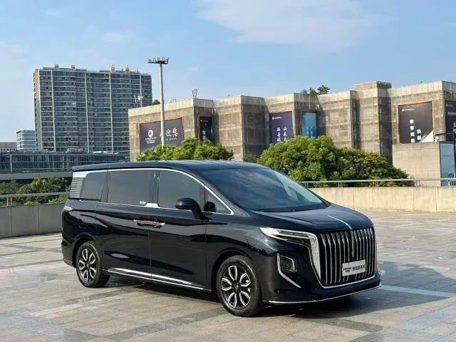 Hongqi HQ9 — Фото автомобиля 3