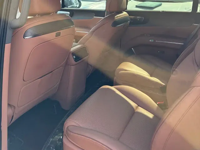 Leapmotor D Series — Фото автомобиля 5