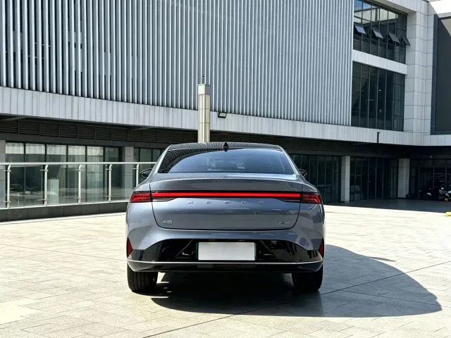 Xpeng P5 — Фото автомобиля 9