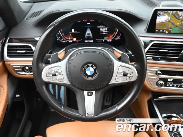 BMW 7-Series — Фото автомобиля 13