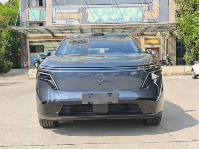 Nissan NX8 — Фото автомобиля 2