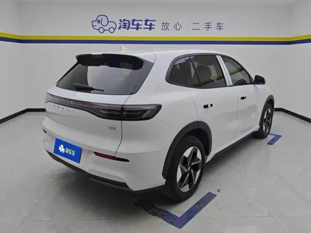 Geely Galaxy E5 — Фото автомобиля 3