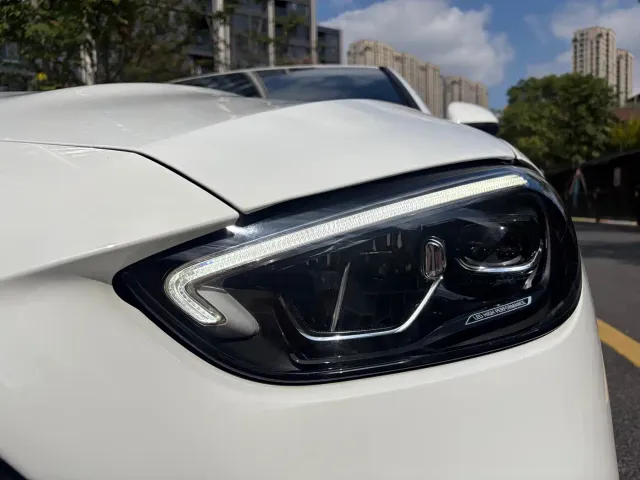 Mercedes-Benz C-Class — Фото автомобиля 3