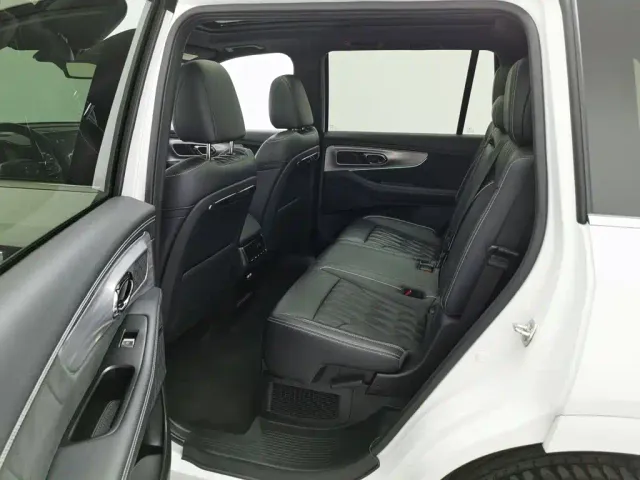 GAC Trumpchi GS8 — Фото автомобиля 15