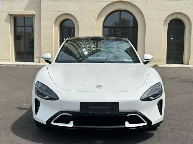 Xiaomi SU7 — Фото автомобиля 2