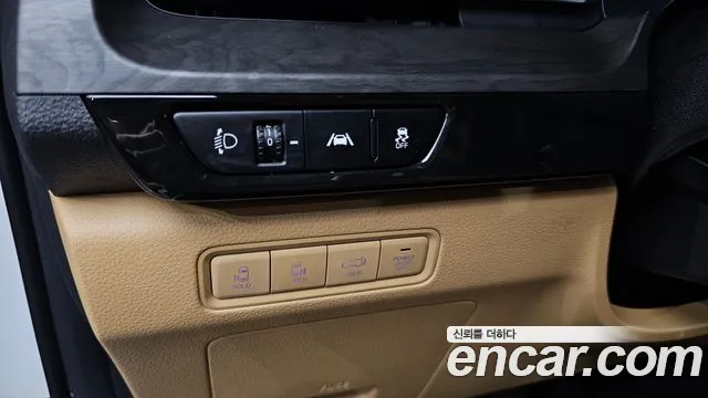 Kia Canival Carnival 4 поколение Бензин 9 мест Signature — Фото автомобиля 16