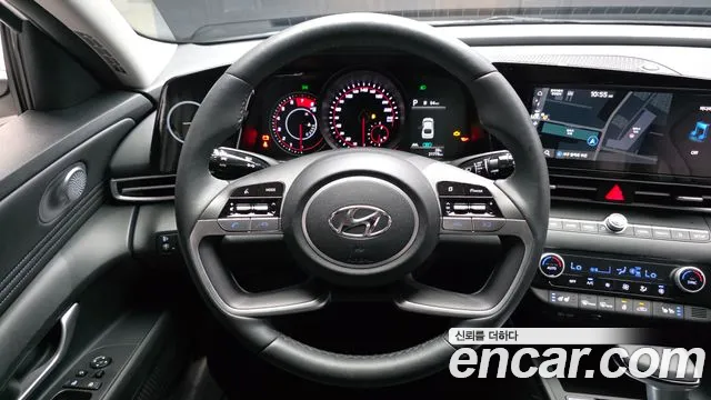 Hyundai AVANTE Avante (CN7) — Фото автомобиля 13