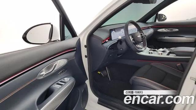 Genesis GV70 2.5T Бензин 2WD — Фото автомобиля 3