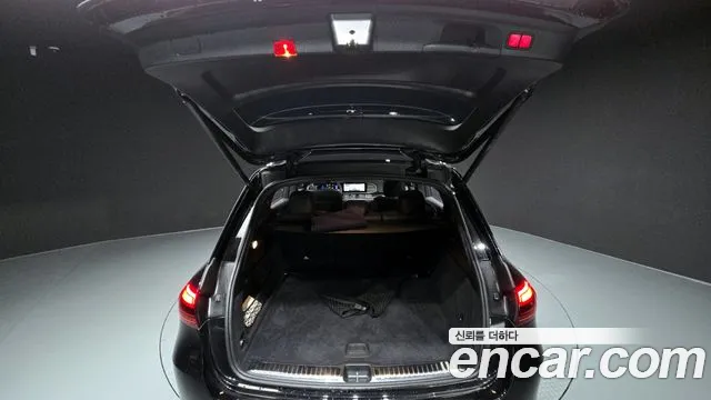 Mercedes-Benz GLE-Class — Фото автомобиля 8