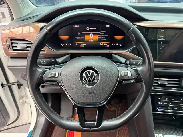 Volkswagen Tharu — Фото автомобиля 7