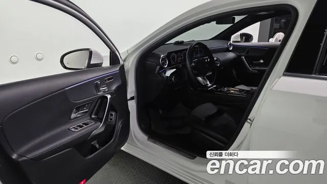 Mercedes-Benz A-Class — Фото автомобиля 10