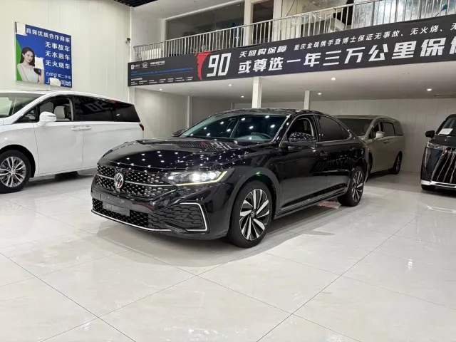 Volkswagen Passat — Фото автомобиля 3