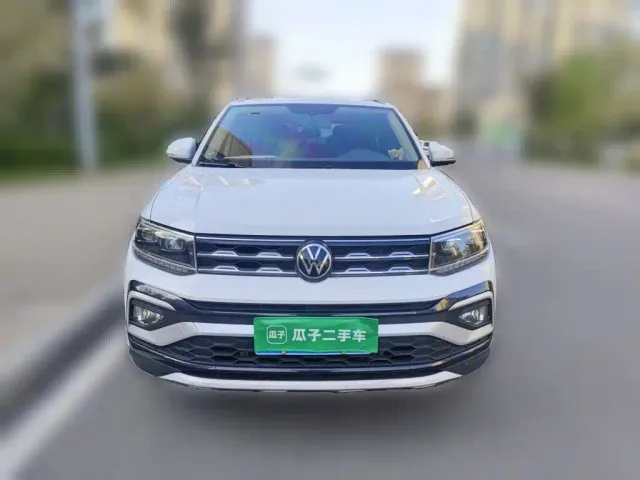 Volkswagen T-Cross — Фото автомобиля 2